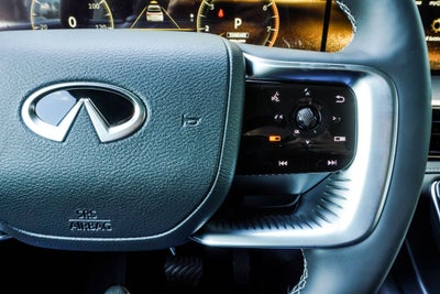 2027 INFINITI QX80 LUXE