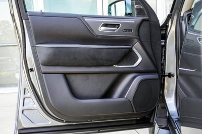 2027 INFINITI QX80 LUXE