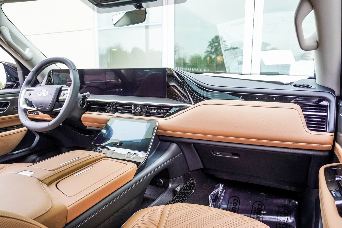 2026 INFINITI QX80 LUXE