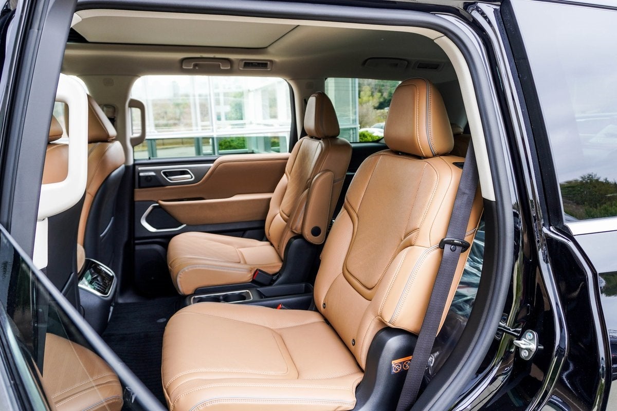 2026 INFINITI QX80 LUXE