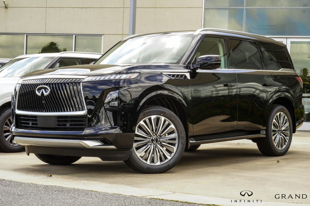 2026 INFINITI QX80 LUXE