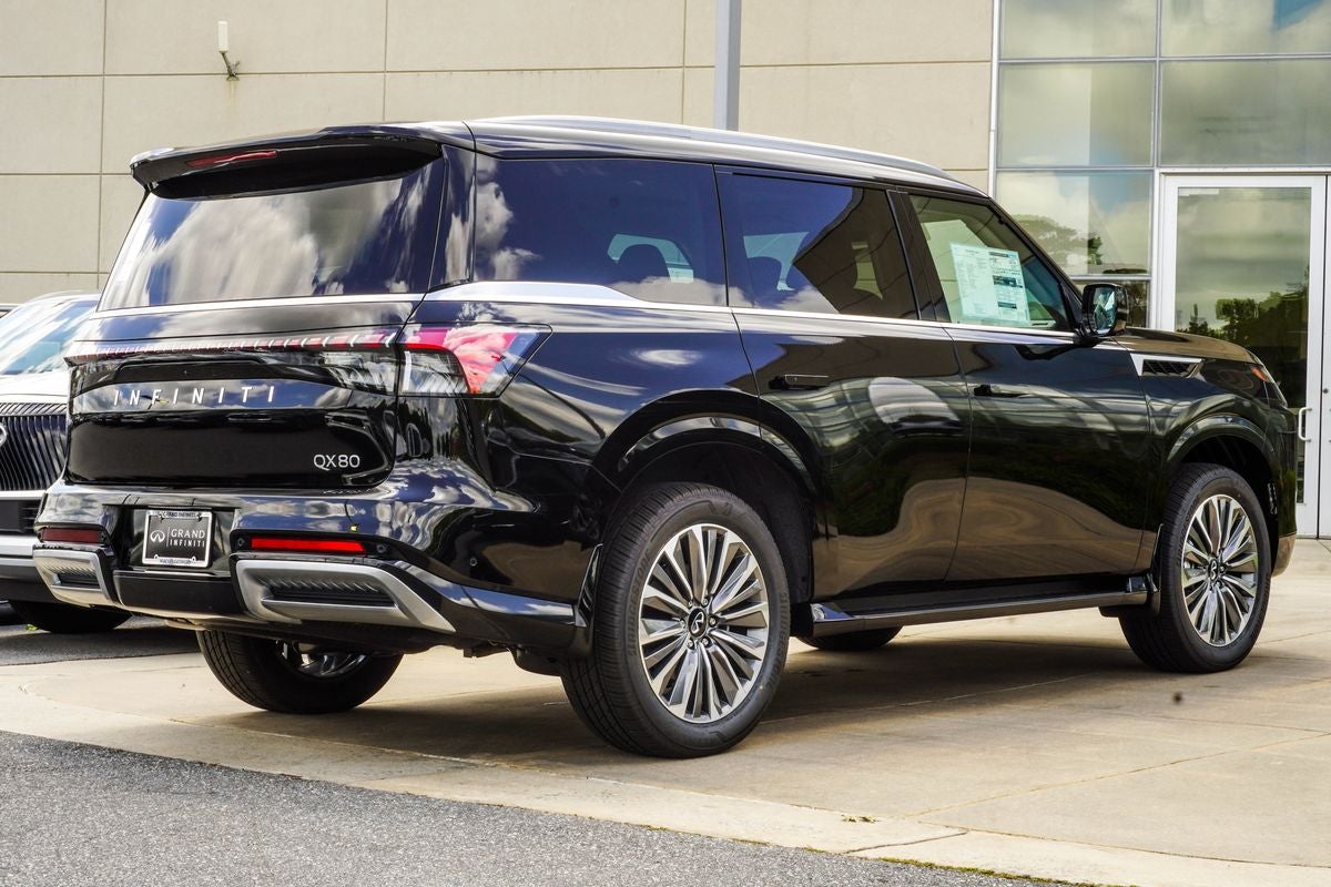 2026 INFINITI QX80 LUXE