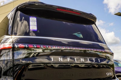 2026 INFINITI QX80 LUXE