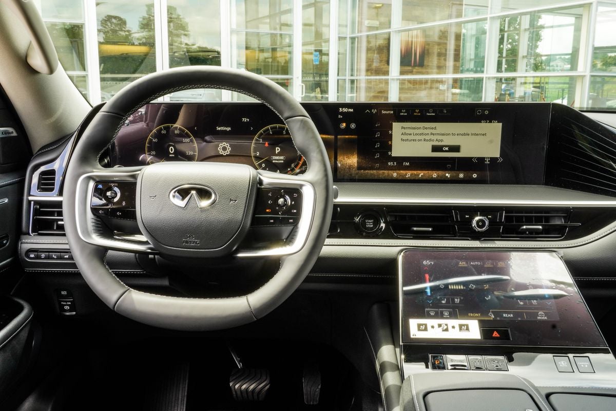 2026 INFINITI QX80 LUXE