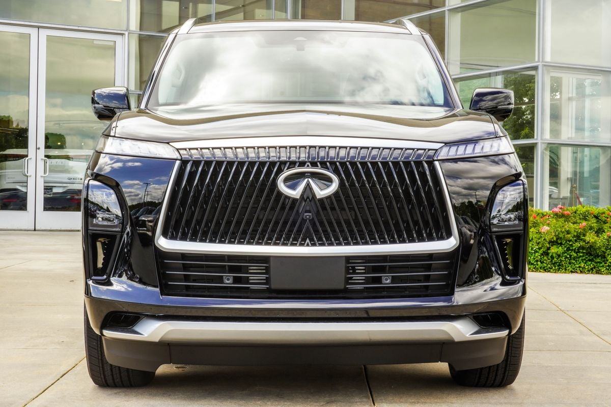 2026 INFINITI QX80 LUXE