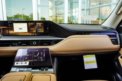 2027 INFINITI QX80 LUXE