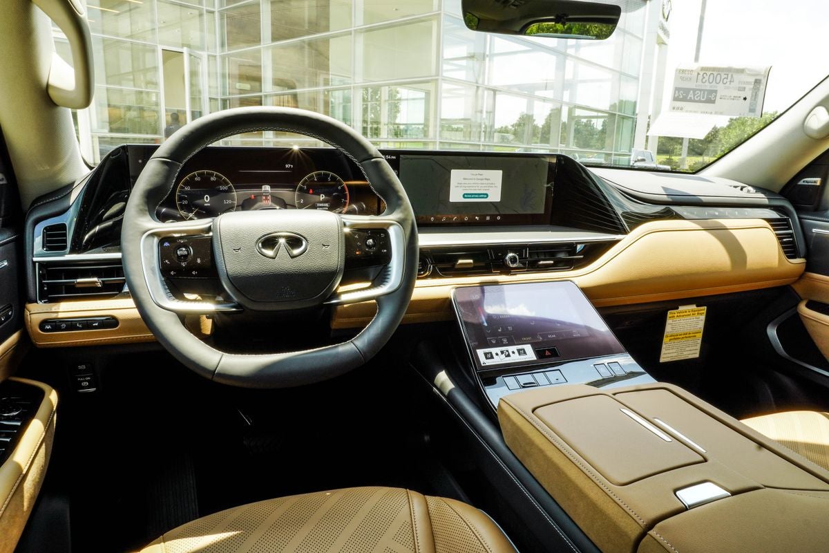 2027 INFINITI QX80 LUXE