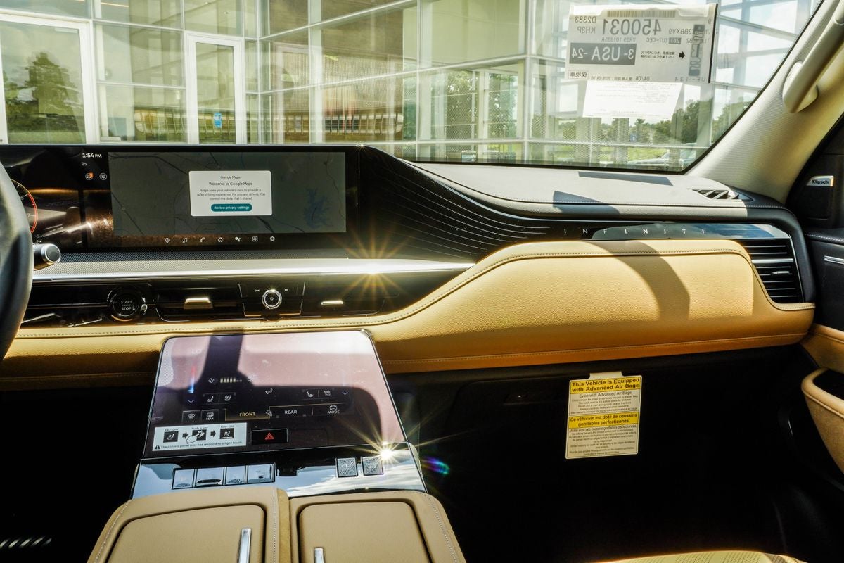 2027 INFINITI QX80 LUXE