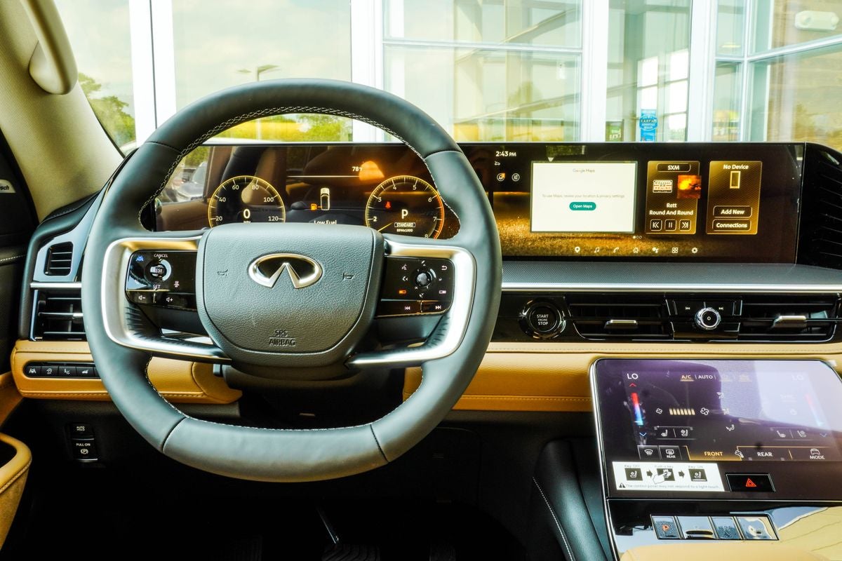 2027 INFINITI QX80 LUXE