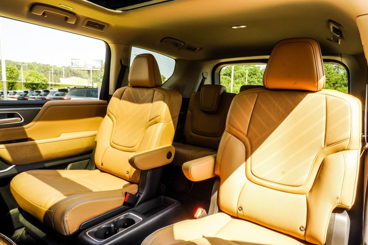 2027 INFINITI QX80 LUXE