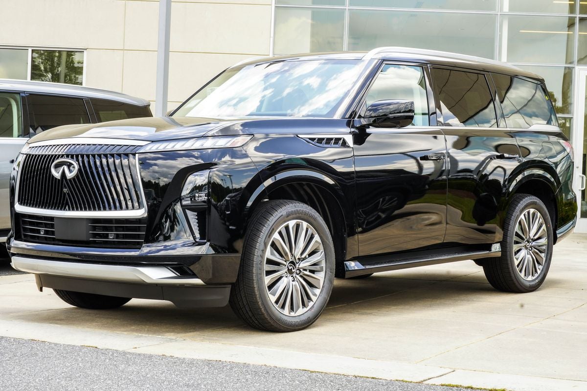 2027 INFINITI QX80 LUXE