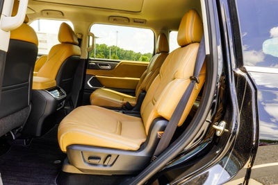 2027 INFINITI QX80 LUXE