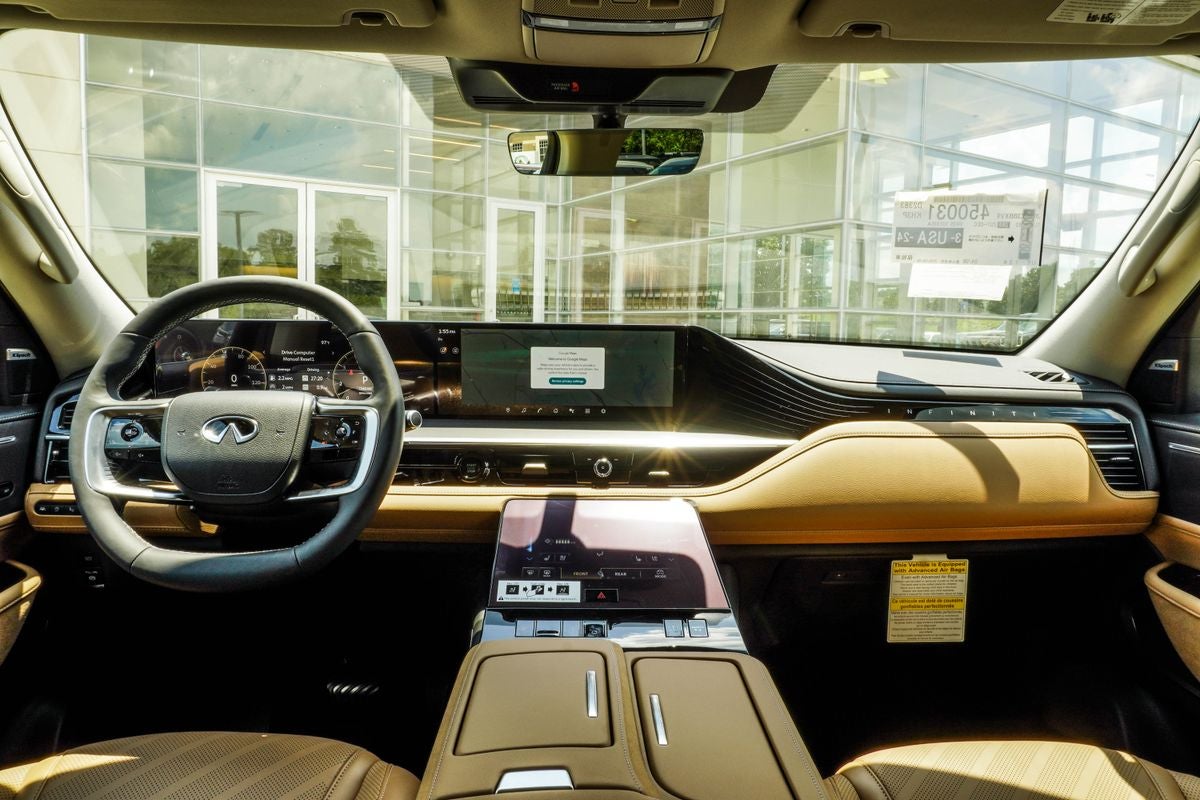 2027 INFINITI QX80 LUXE