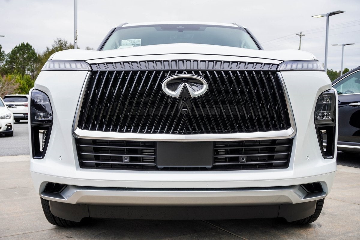 2026 INFINITI QX80 LUXE