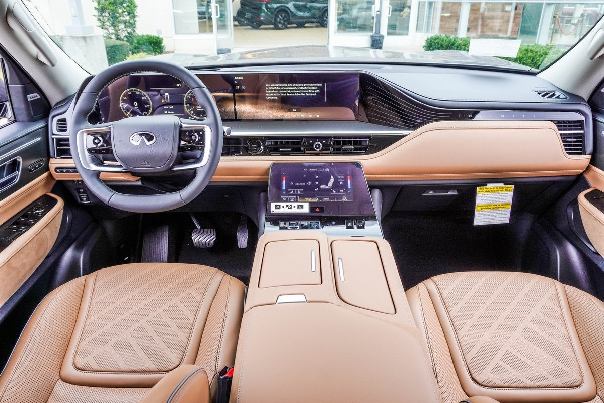 2026 INFINITI QX80 LUXE