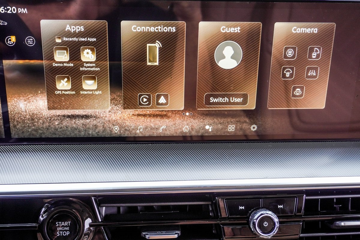 2026 INFINITI QX80 LUXE