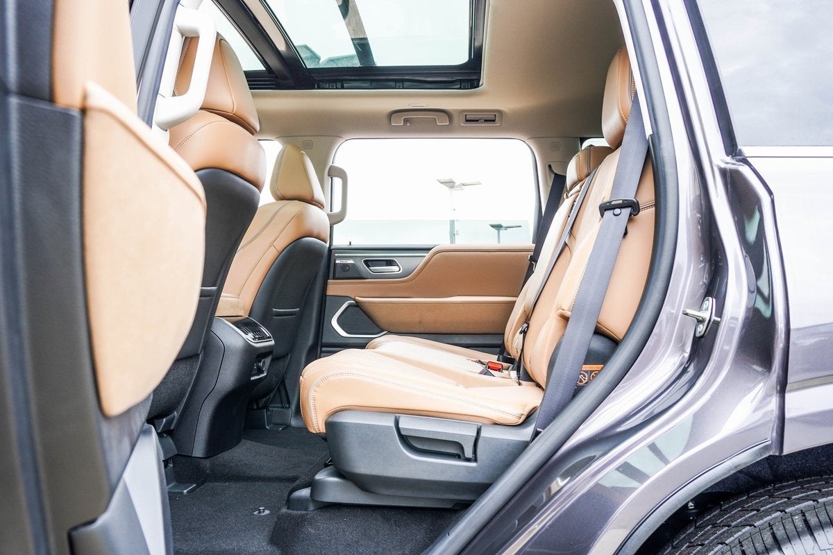 2026 INFINITI QX80 LUXE