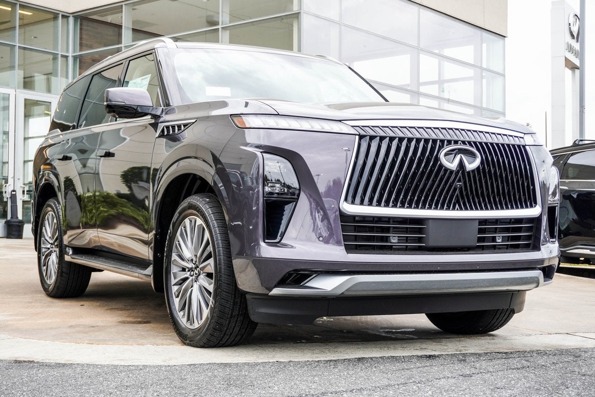 2026 INFINITI QX80 LUXE