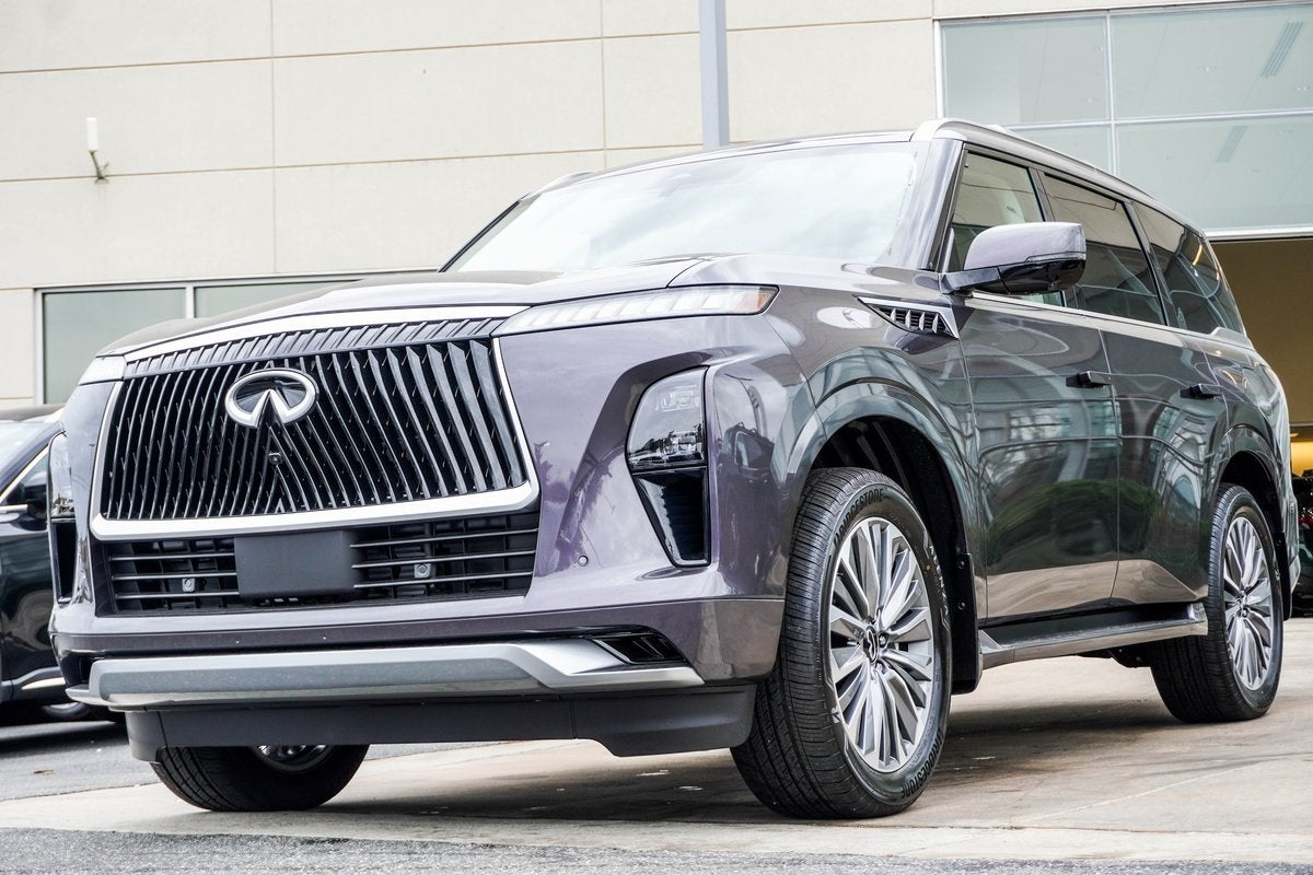 2026 INFINITI QX80 LUXE
