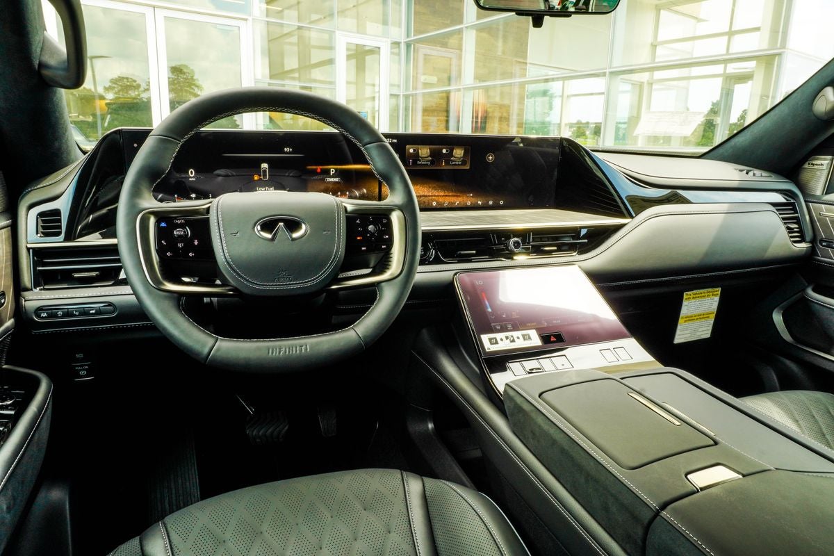 2027 INFINITI QX80 AUTOGRAPH