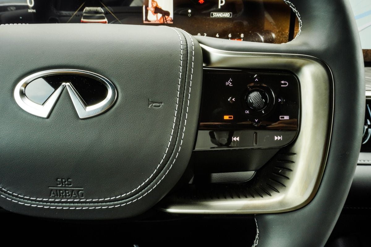 2027 INFINITI QX80 AUTOGRAPH
