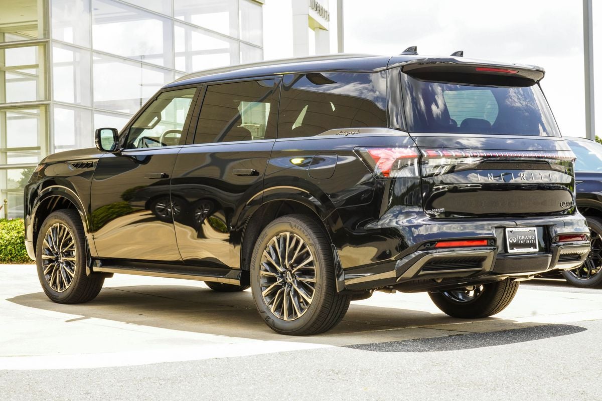 2027 INFINITI QX80 AUTOGRAPH
