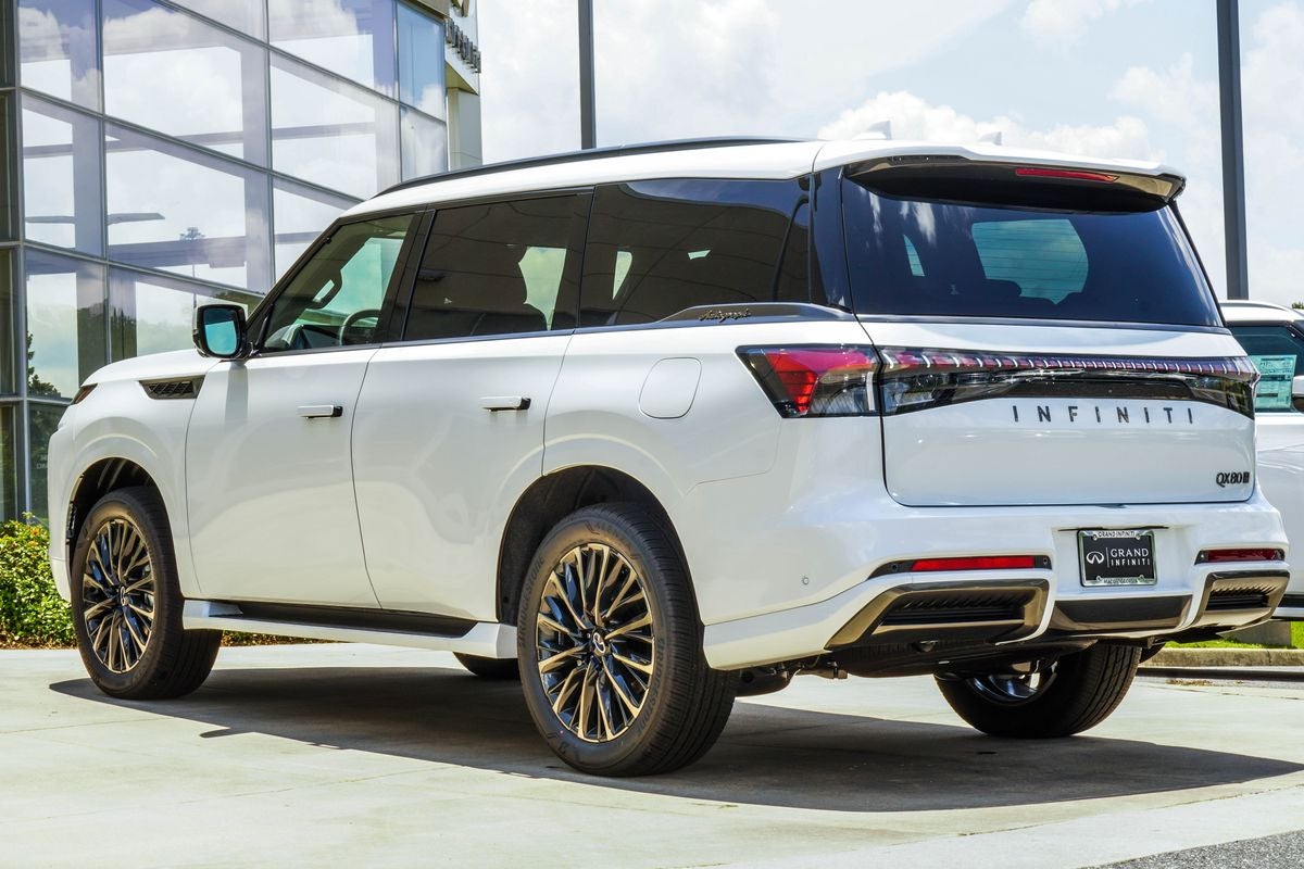 2027 INFINITI QX80 AUTOGRAPH