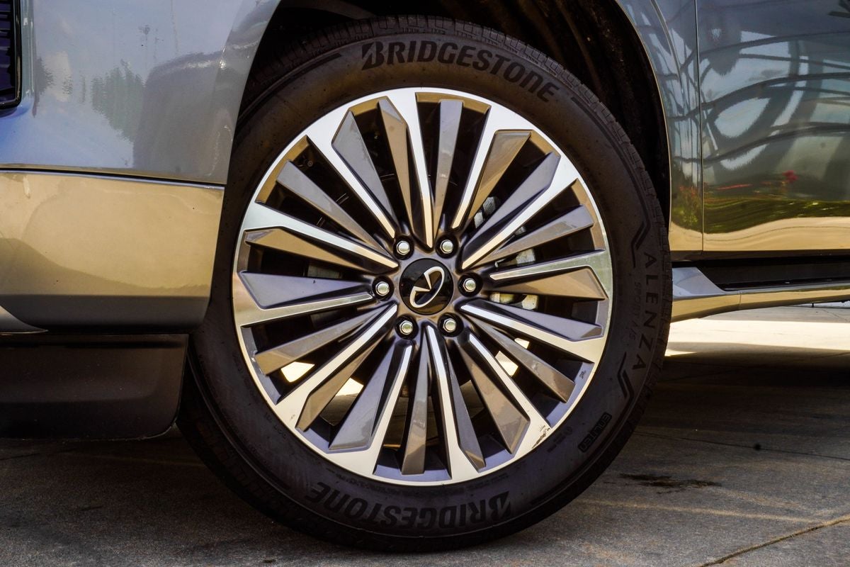 2025 INFINITI QX80 SENSORY
