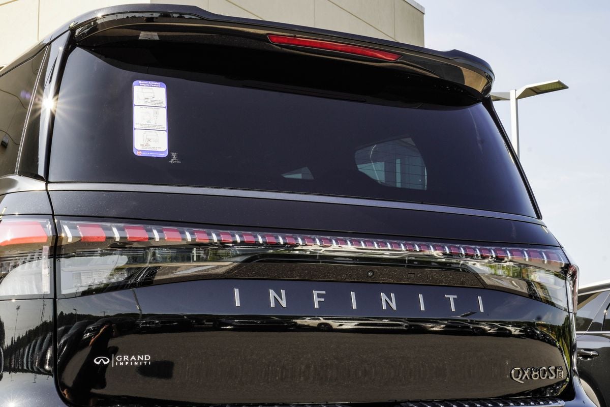 2027 INFINITI QX80 SPORT