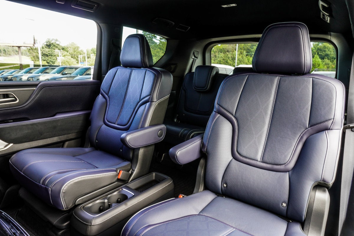 2027 INFINITI QX80 SPORT