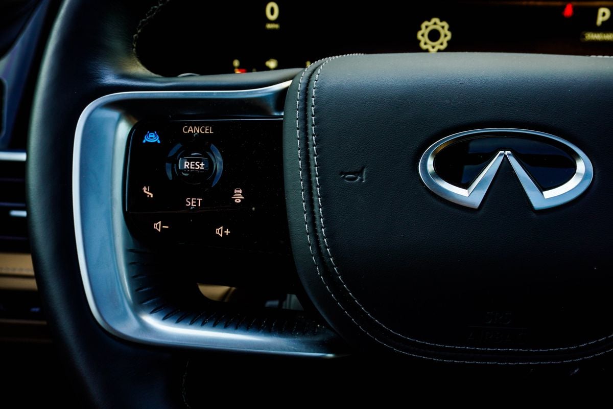 2025 INFINITI QX80 SENSORY