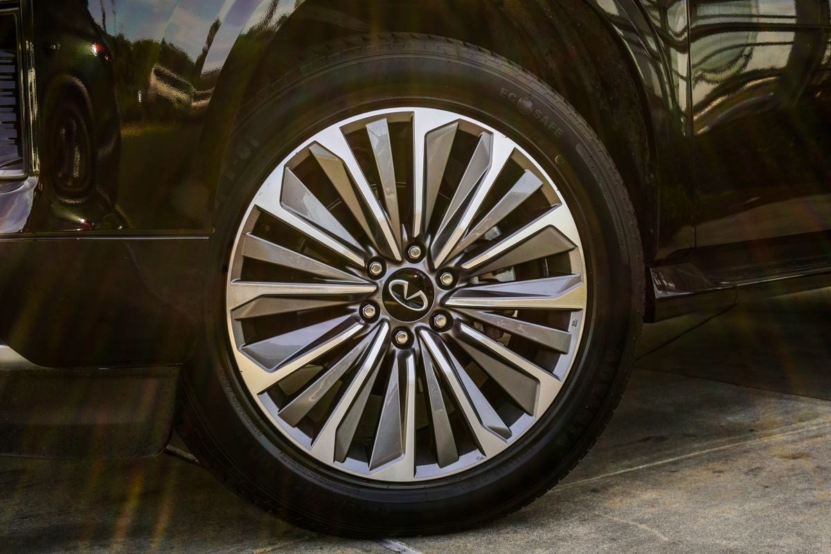 2025 INFINITI QX80 SENSORY