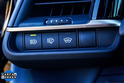 2025 Toyota Crown Signia Limited