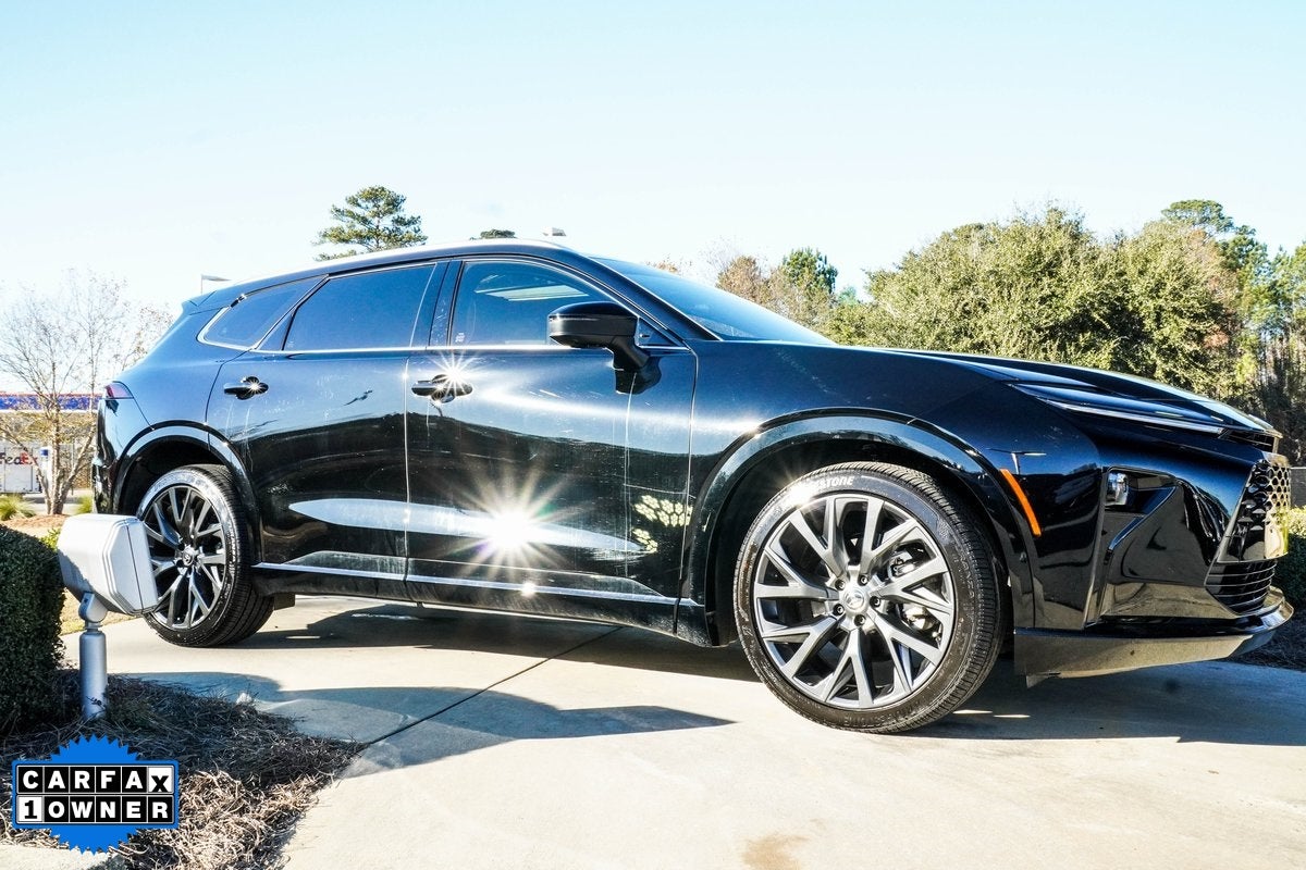 2025 Toyota Crown Signia Limited