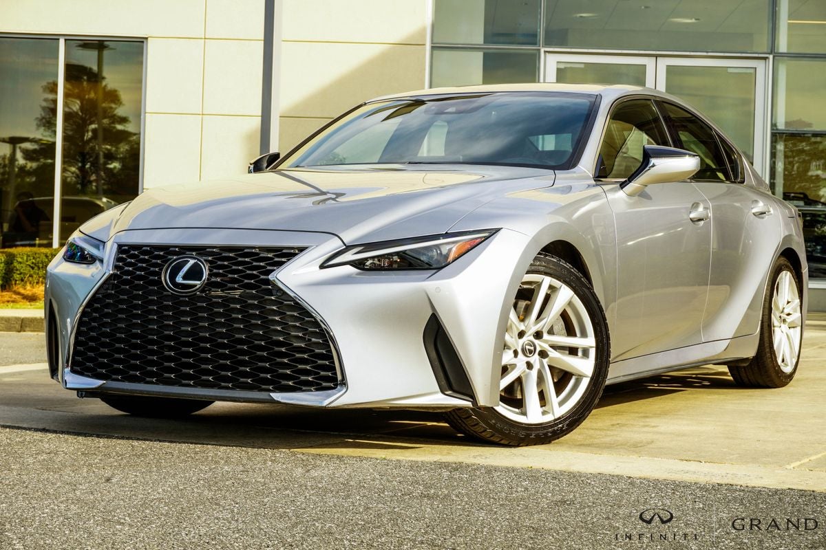 2023 Lexus IS 300