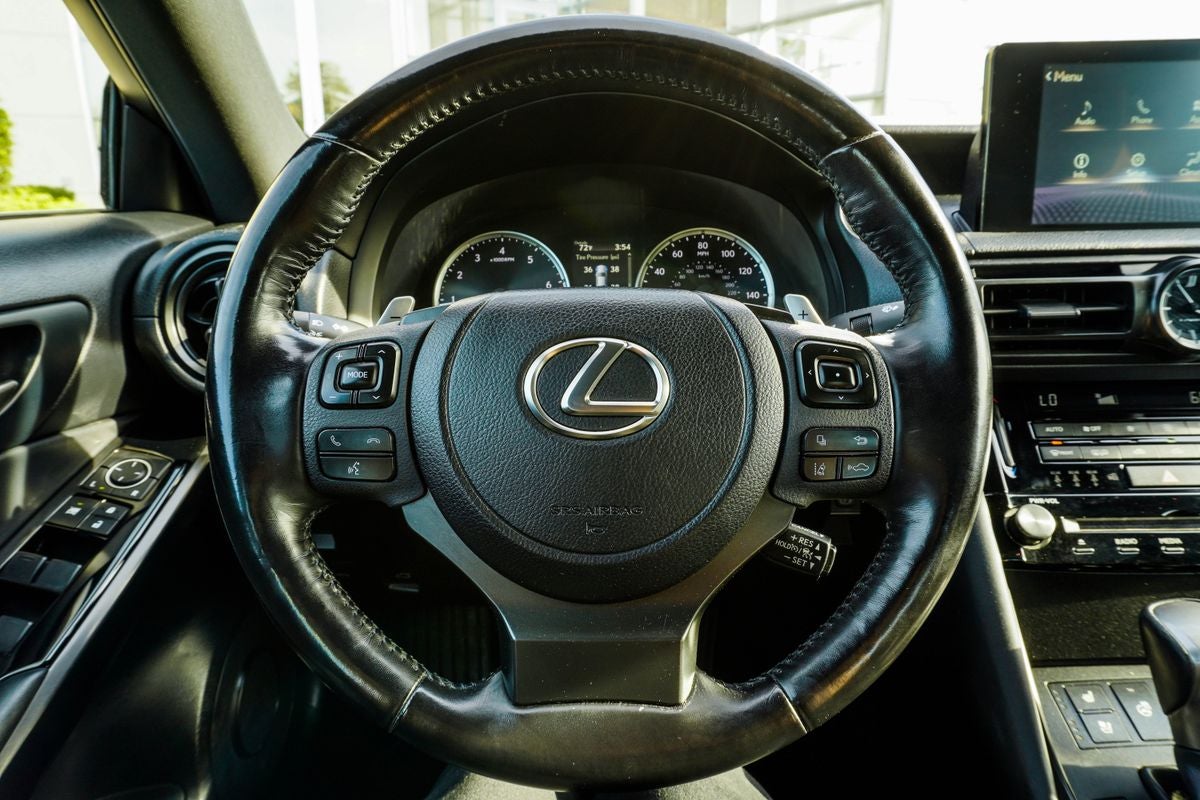 2023 Lexus IS 300