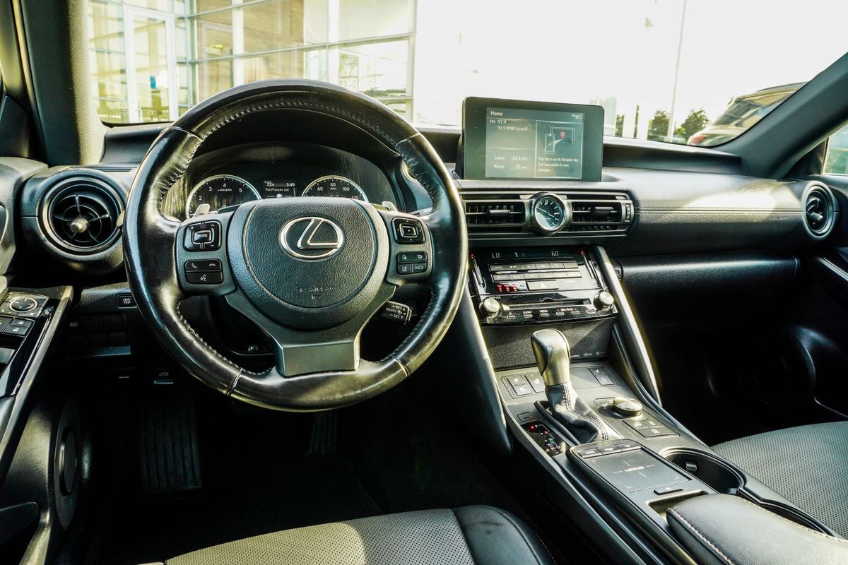 2023 Lexus IS 300