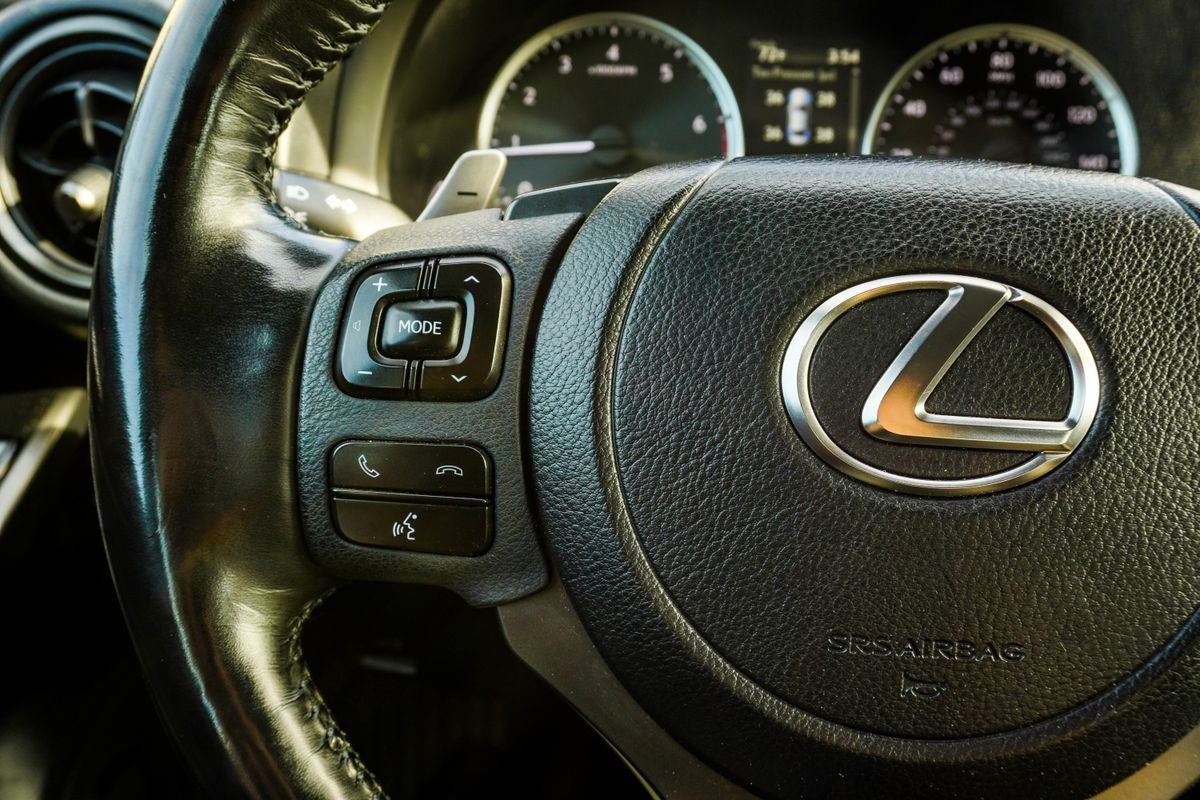 2023 Lexus IS 300