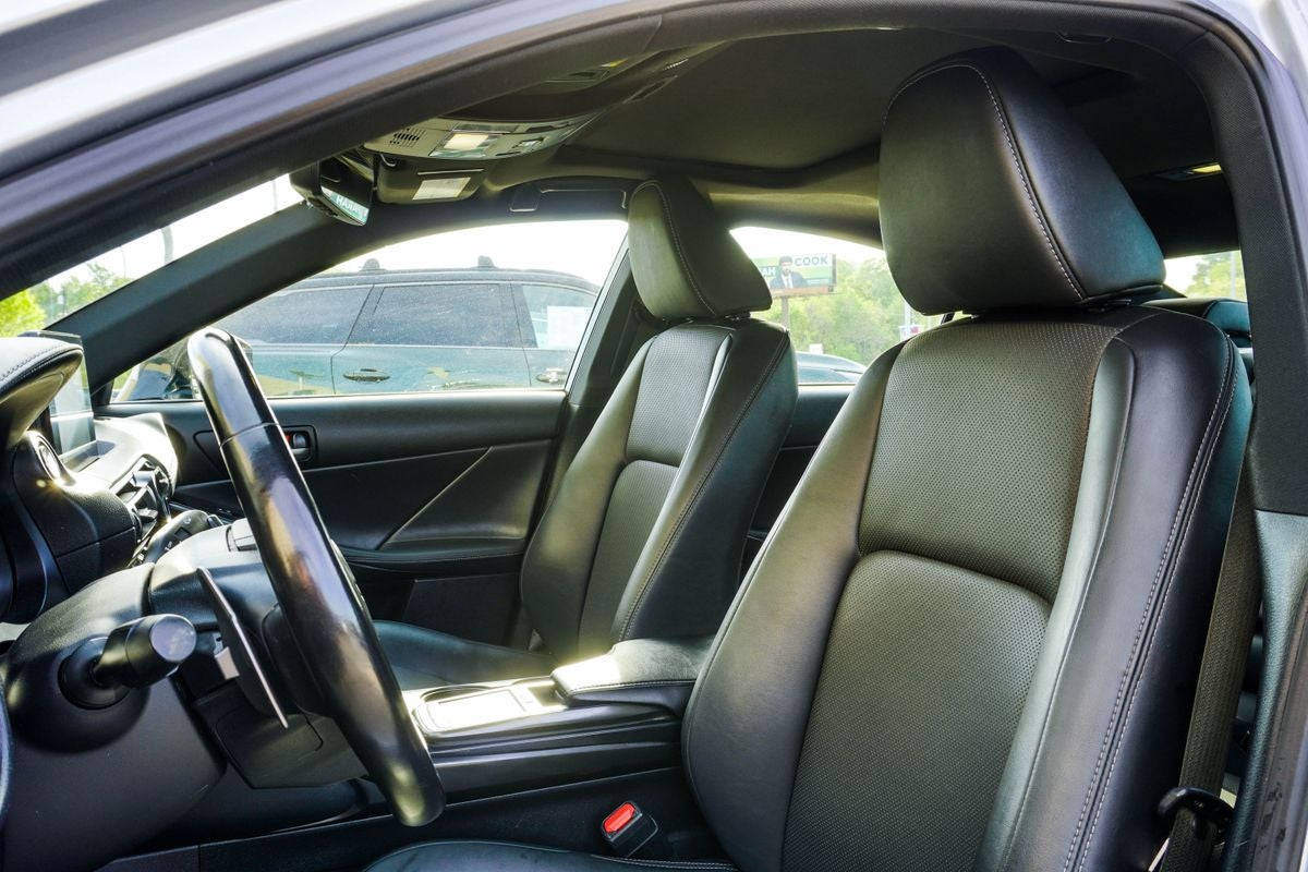 2023 Lexus IS 300