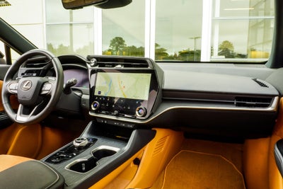 2023 Lexus RZ 450e Luxury