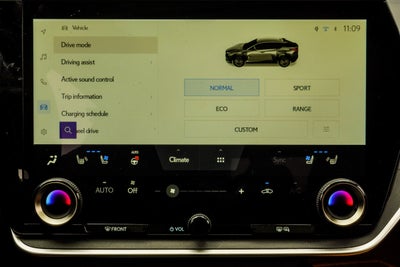 2023 Lexus RZ 450e Luxury