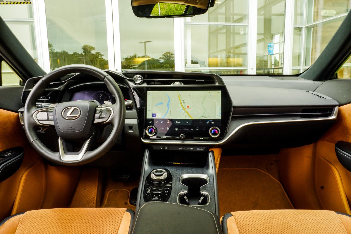 2023 Lexus RZ 450e Luxury