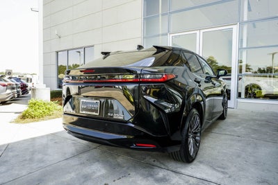2023 Lexus RZ 450e Luxury