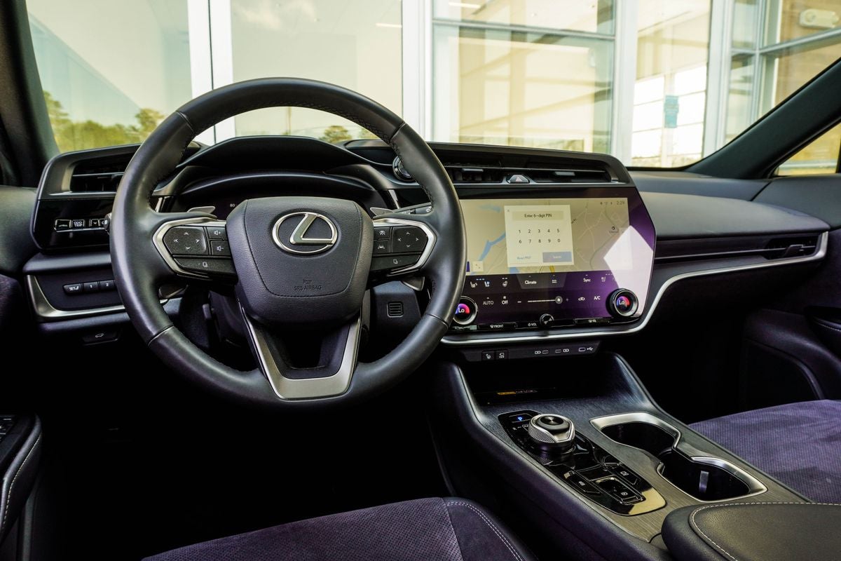 2023 Lexus RZ 450e Luxury