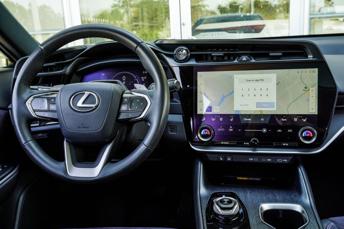 2023 Lexus RZ 450e Luxury