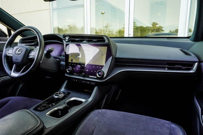 2023 Lexus RZ 450e Luxury