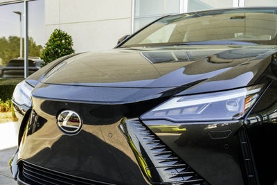 2023 Lexus RZ 450e Luxury