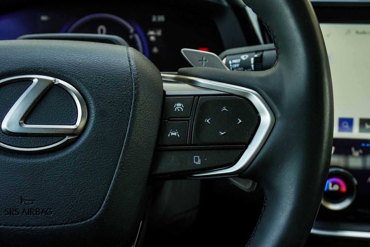 2023 Lexus RZ 450e Luxury