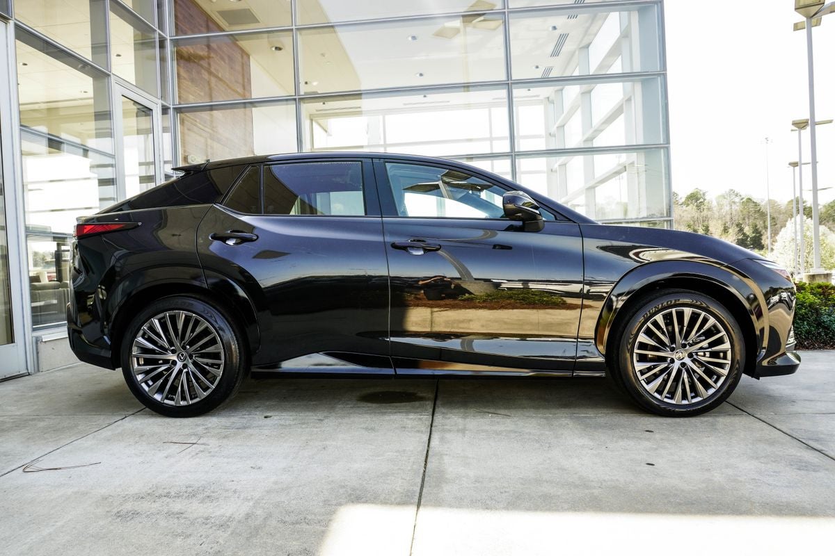 2023 Lexus RZ 450e Luxury