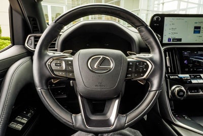 2025 Lexus LX 700h Luxury